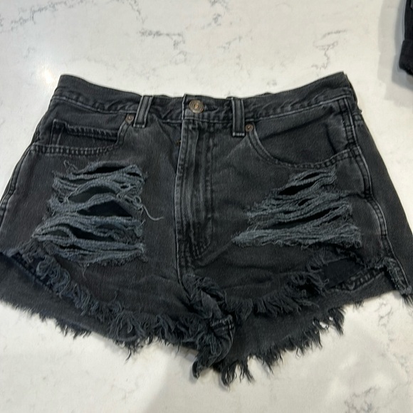 Abercrombie & Fitch black distressed shorts size 2/ w26 - Picture 1 of 9